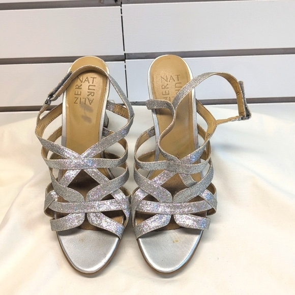 Naturalizer "Delma" Heels Sandals 9.5 Silver Metallic Like New Condition - Picture 4 of 10